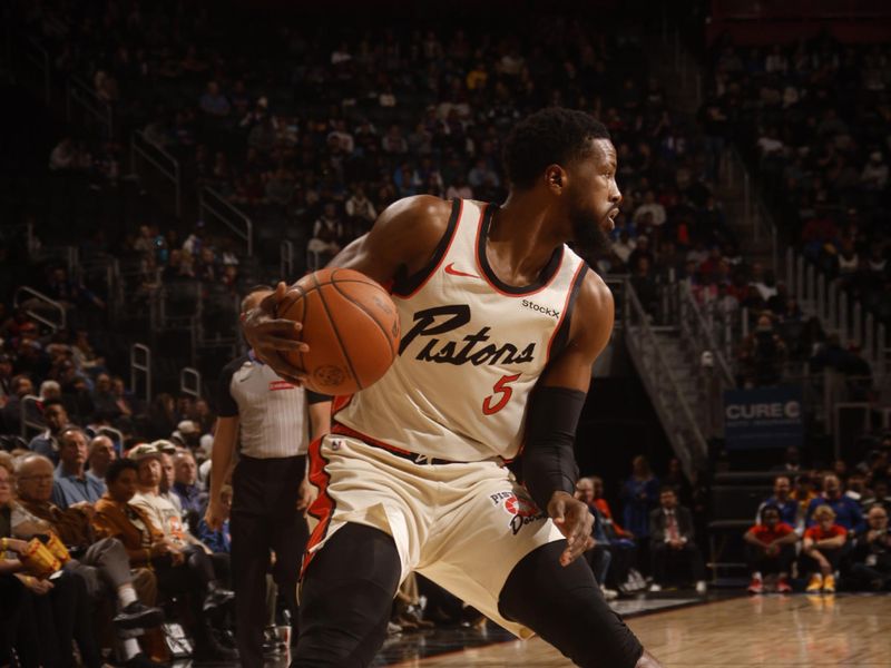 DETROIT, MI - NOVEMBER 18: Malik Beasley #5 of the Detroit Pistons dribbles the ball during the game against the Chicago Bullson November 18, 2024 at Little Caesars Arena in Detroit, Michigan. NOTE TO USER: User expressly acknowledges and agrees that, by downloading and/or using this photograph, User is consenting to the terms and conditions of the Getty Images License Agreement. Mandatory Copyright Notice: Copyright 2024 NBAE (Photo by Brian Sevald/NBAE via Getty Images)