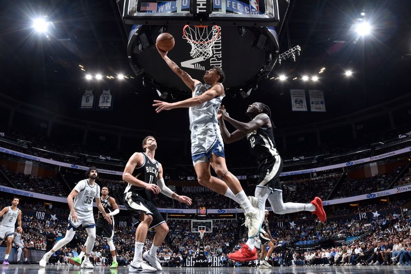 ORLANDO, FL - JANUARY 10: Tristan da Silva #23 of the Orlando Magic drives to the basket during the game against the Milwaukee Bucks on January 10, 2025 at Kia Center in Orlando, Florida. NOTE TO USER: User expressly acknowledges and agrees that, by downloading and or using this photograph, User is consenting to the terms and conditions of the Getty Images License Agreement. Mandatory Copyright Notice: Copyright 2025 NBAE (Photo by Fernando Medina/NBAE via Getty Images)