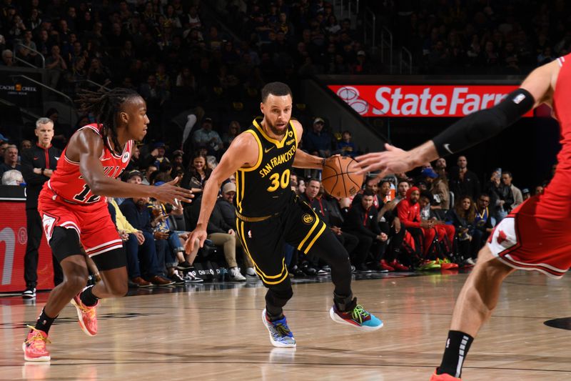 SAN FRANCISCO, CA - MARCH 7: Stephen Curry #30 of the Golden State Warriors handles the ball during the game against the Chicago Bulls on March 7, 2024 at Chase Center in San Francisco, California. NOTE TO USER: User expressly acknowledges and agrees that, by downloading and or using this photograph, user is consenting to the terms and conditions of Getty Images License Agreement. Mandatory Copyright Notice: Copyright 2024 NBAE (Photo by Noah Graham/NBAE via Getty Images)