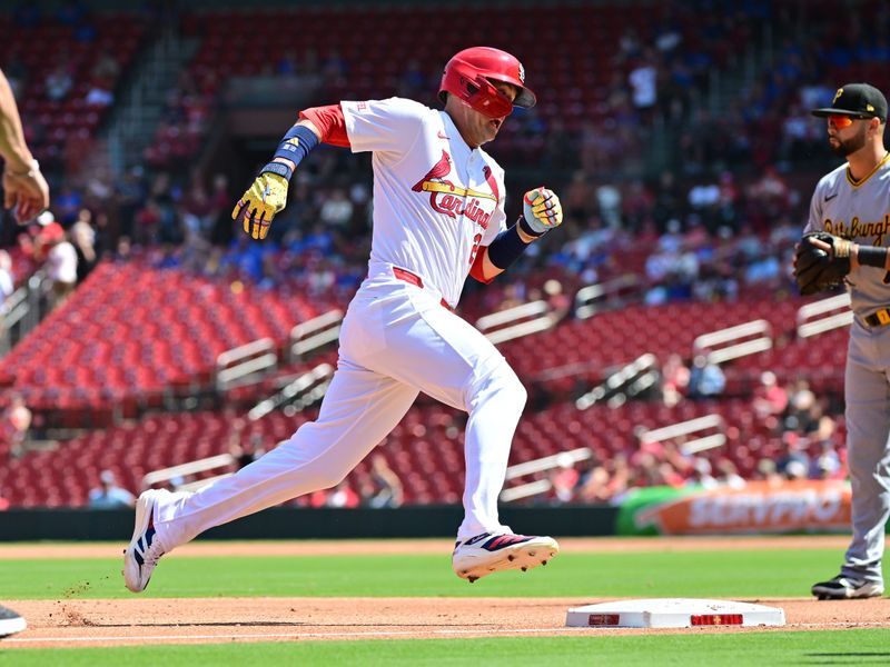 Aug 28, 2025; St. Louis, Missouri, USA; St. Louis Cardinals center fielder Lars Nootbaar (21) approaches third base as he advanced from first base on a hit by a teammate in a game against the Pittsburgh Pirates at Busch Stadium. Mandatory Credit: Tim Vizer-Imagn Images