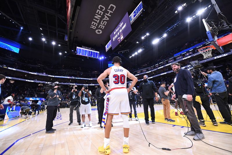 SAN FRANCISCO, CA - DECEMBER 8: Stephen Curry #30 of the Golden State Warriors talks to the media after the game against the Minnesota Timberwolves during a regular season game on December 8, 2024 at Chase Center in San Francisco, California. NOTE TO USER: User expressly acknowledges and agrees that, by downloading and or using this photograph, user is consenting to the terms and conditions of Getty Images License Agreement. Mandatory Copyright Notice: Copyright 2024 NBAE (Photo by Noah Graham/NBAE via Getty Images)