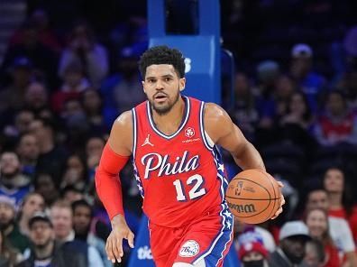 PHILADELPHIA, PA - DECEMBER 8: Tobias Harris #12 of the Philadelphia 76ers dribbles the ball during the game against the Atlanta Hawks on December 8, 2023 at the Wells Fargo Center in Philadelphia, Pennsylvania NOTE TO USER: User expressly acknowledges and agrees that, by downloading and/or using this Photograph, user is consenting to the terms and conditions of the Getty Images License Agreement. Mandatory Copyright Notice: Copyright 2023 NBAE (Photo by Jesse D. Garrabrant/NBAE via Getty Images)