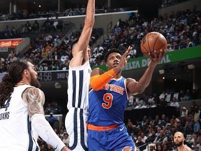 MEMPHIS, TN - OCTOBER 19: RJ Barrett #9 of the New York Knicks drives to the basket during the game against the Memphis Grizzlies on October 19, 2022 at FedExForum in Memphis, Tennessee. NOTE TO USER: User expressly acknowledges and agrees that, by downloading and or using this photograph, User is consenting to the terms and conditions of the Getty Images License Agreement. Mandatory Copyright Notice: Copyright 2022 NBAE (Photo by Joe Murphy/NBAE via Getty Images)