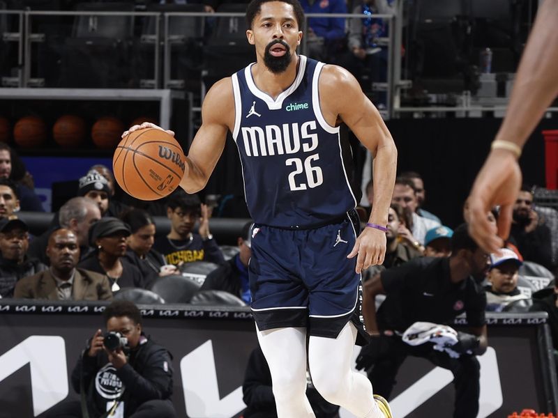 DETROIT, MI - JANUARY 31:  Spencer Dinwiddie #26 of the Dallas Mavericks dribbles the ball during the game against the Detroit Pistons on January 31, 2025 at Little Caesars Arena in Detroit, Michigan. NOTE TO USER: User expressly acknowledges and agrees that, by downloading and/or using this photograph, User is consenting to the terms and conditions of the Getty Images License Agreement. Mandatory Copyright Notice: Copyright 2025 NBAE (Photo by Brian Sevald/NBAE via Getty Images)