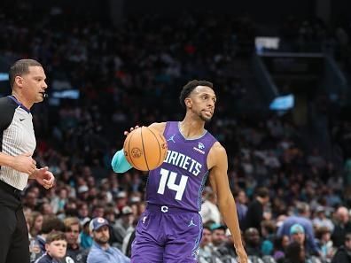 CHARLOTTE, NC - DECEMBER 23: Ish Smith #14 of the Charlotte Hornets handles the ball during the game against the Denver Nuggets on December 23, 2023 at Spectrum Center in Charlotte, North Carolina. NOTE TO USER: User expressly acknowledges and agrees that, by downloading and or using this photograph, User is consenting to the terms and conditions of the Getty Images License Agreement.  Mandatory Copyright Notice:  Copyright 2023 NBAE (Photo by Brock Williams-Smith/NBAE via Getty Images)