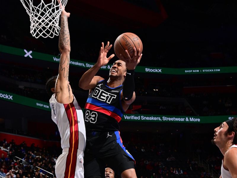 DETROIT, MI - NOVEMBER 12: Jaden Ivey #23 of the Detroit Pistons drives to the basket during the game against the Miami Heat during the Emirates NBA Cup game on November 12, 2024 at Little Caesars Arena in Detroit, Michigan. NOTE TO USER: User expressly acknowledges and agrees that, by downloading and/or using this photograph, User is consenting to the terms and conditions of the Getty Images License Agreement. Mandatory Copyright Notice: Copyright 2024 NBAE (Photo by Chris Schwegler/NBAE via Getty Images)