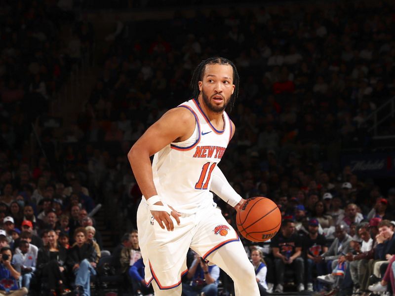 NEW YORK, NY - OCTOBER 13: Jalen Brunson #11 of the New York Knicks drives to the basket during the game on October 13, 2024 at Madison Square Garden in New York City, New York.  NOTE TO USER: User expressly acknowledges and agrees that, by downloading and or using this photograph, User is consenting to the terms and conditions of the Getty Images License Agreement. Mandatory Copyright Notice: Copyright 2024 NBAE  (Photo by David L. Nemec/NBAE via Getty Images)