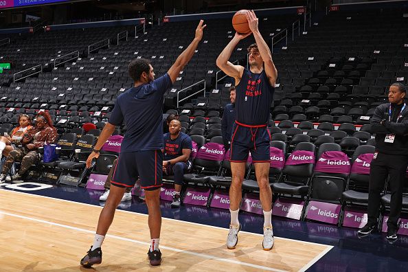 WASHINGTON, DC -? DECEMBER 29: Deni Avdija #8 of the Washington Wizards warms up before the game against the Brooklyn Nets on December 29, 2023 at Capital One Arena in Washington, DC. NOTE TO USER: User expressly acknowledges and agrees that, by downloading and or using this Photograph, user is consenting to the terms and conditions of the Getty Images License Agreement. Mandatory Copyright Notice: Copyright 2023 NBAE (Photo by Stephen Gosling/NBAE via Getty Images)