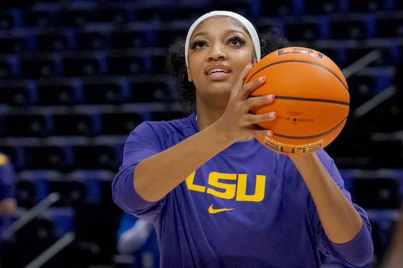 LSU Tigers Set to Pounce on Middle Tennessee at the Maravich Center