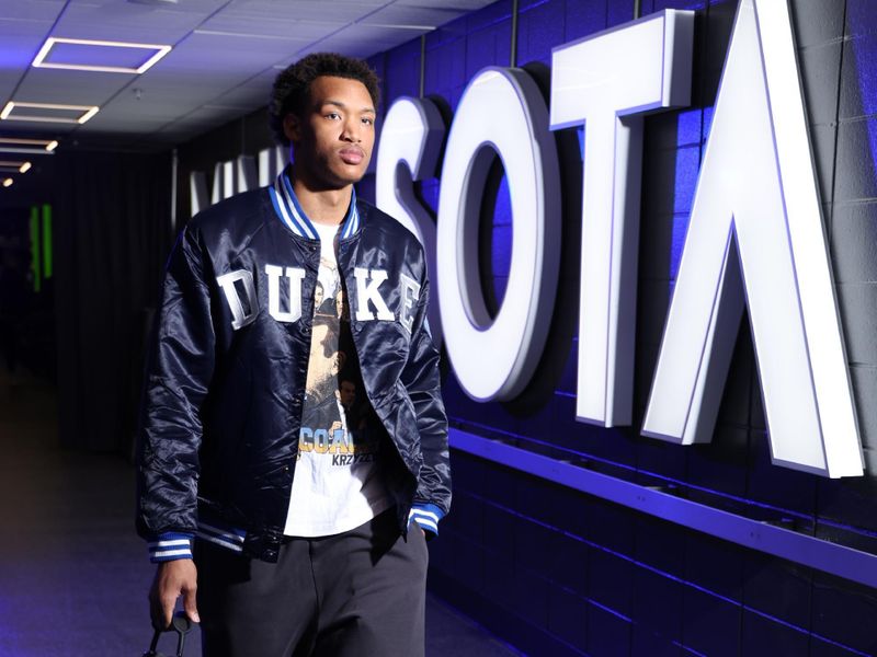 MINNEAPOLIS, MN -  MARCH 24: Wendell Moore Jr. #7 of the Minnesota Timberwolves arrives to the arena before the game against the Golden State Warriors on March 24, 2024 at Target Center in Minneapolis, Minnesota. NOTE TO USER: User expressly acknowledges and agrees that, by downloading and or using this Photograph, user is consenting to the terms and conditions of the Getty Images License Agreement. Mandatory Copyright Notice: Copyright 2024 NBAE (Photo by David Sherman/NBAE via Getty Images)