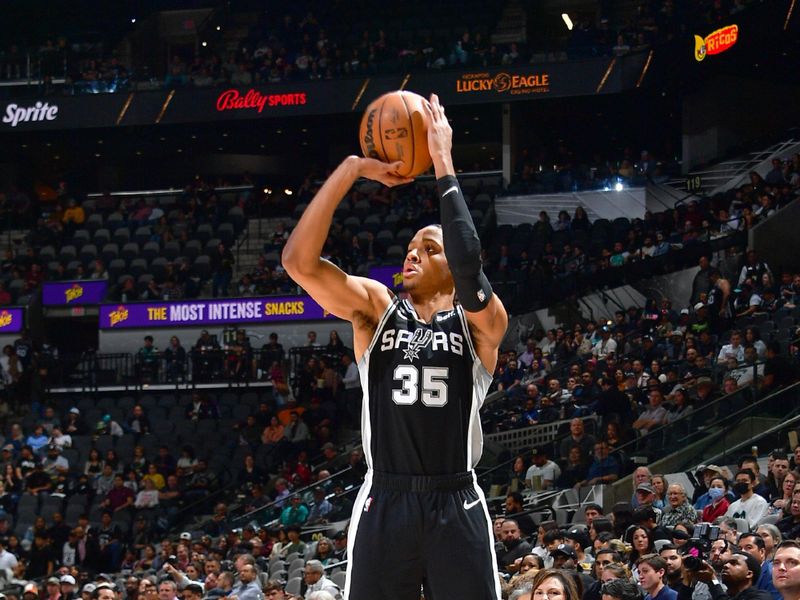 SAN ANTONIO, TX - JANUARY 17: Romeo Langford #35 of the San Antonio Spurs shoots a three point basket during the game against the Brooklyn Nets on January 17, 2023 at the AT&T Center in San Antonio, Texas. NOTE TO USER: User expressly acknowledges and agrees that, by downloading and or using this photograph, user is consenting to the terms and conditions of the Getty Images License Agreement. Mandatory Copyright Notice: Copyright 2022 NBAE (Photos by Michael Gonzales/NBAE via Getty Images)