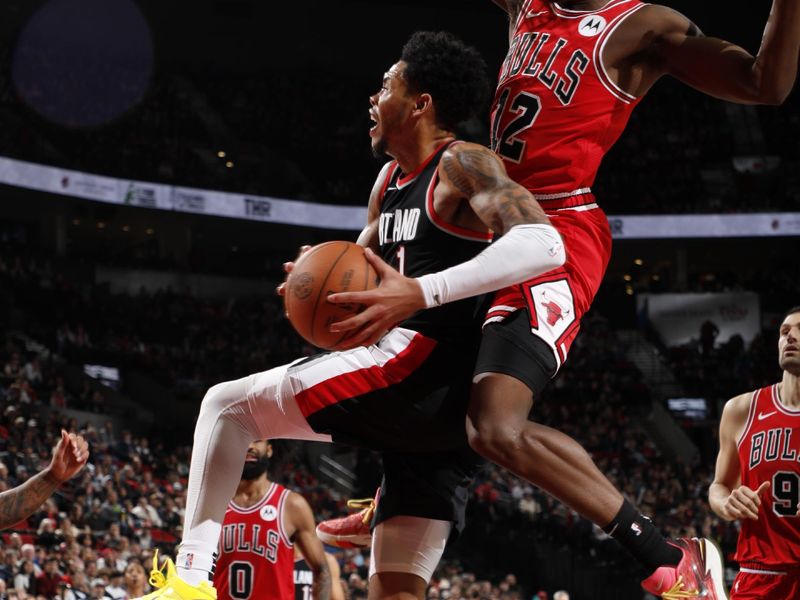 PORTLAND, OR - JANUARY 28: Anfernee Simons #1 of the Portland Trail Blazers drives to the basket during the game against the Chicago Bulls on January 28, 2024 at the Moda Center Arena in Portland, Oregon. NOTE TO USER: User expressly acknowledges and agrees that, by downloading and or using this photograph, user is consenting to the terms and conditions of the Getty Images License Agreement. Mandatory Copyright Notice: Copyright 2024 NBAE (Photo by Cameron Browne/NBAE via Getty Images)