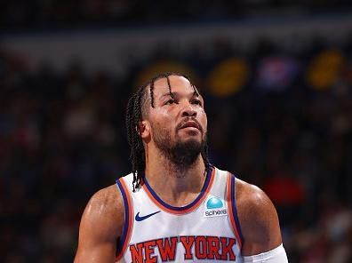 OKLAHOMA CITY, OK - DECEMBER 27: Jalen Brunson #11 of the New York Knicks shoots a free throw during the game against the Oklahoma City Thunder on December 27, 2023 at Paycom Arena in Oklahoma City, Oklahoma. NOTE TO USER: User expressly acknowledges and agrees that, by downloading and or using this photograph, User is consenting to the terms and conditions of the Getty Images License Agreement. Mandatory Copyright Notice: Copyright 2023 NBAE (Photo by Zach Beeker/NBAE via Getty Images)