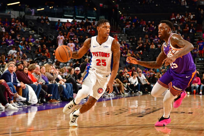 PHOENIX, AZ - FEBRUARY 14: Marcus Sasser #25 of the Detroit Pistons handles the ball during the game against the Phoenix Suns on February 14, 2024 at Footprint Center in Phoenix, Arizona. NOTE TO USER: User expressly acknowledges and agrees that, by downloading and or using this photograph, user is consenting to the terms and conditions of the Getty Images License Agreement. Mandatory Copyright Notice: Copyright 2024 NBAE (Photo by Kate Frese/NBAE via Getty Images)