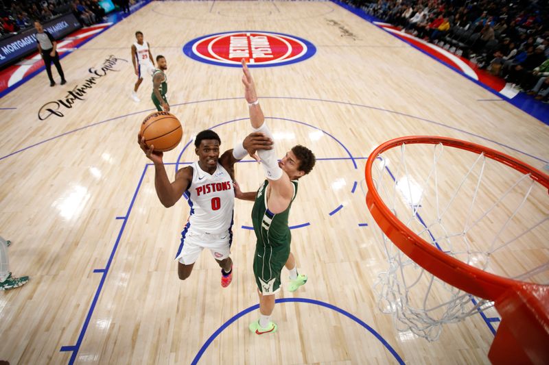 DETROIT, MI - JANUARY 22:  Jalen Duren #0 of the Detroit Pistons drives to the basket during the game against the Milwaukee Bucks on January 22, 2024 at Little Caesars Arena in Detroit, Michigan. NOTE TO USER: User expressly acknowledges and agrees that, by downloading and/or using this photograph, User is consenting to the terms and conditions of the Getty Images License Agreement. Mandatory Copyright Notice: Copyright 2024 NBAE (Photo by Brian Sevald/NBAE via Getty Images)