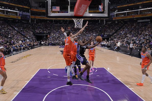 SACRAMENTO, CA - DECEMBER 14: De'Aaron Fox #5 of the Sacramento Kings shoots the ball during the game against the Oklahoma City Thunder on December 14, 2023 at Golden 1 Center in Sacramento, California. NOTE TO USER: User expressly acknowledges and agrees that, by downloading and or using this Photograph, user is consenting to the terms and conditions of the Getty Images License Agreement. Mandatory Copyright Notice: Copyright 2023 NBAE (Photo by Rocky Widner/NBAE via Getty Images)