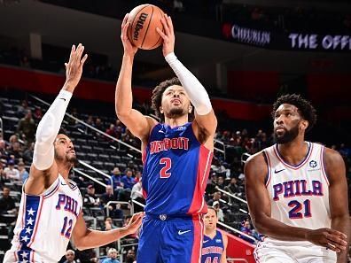 DETROIT, MI - DECEMBER 13: Cade Cunningham #2 of the Detroit Pistons drives to the basket during the game against the Philadelphia 76ers on December 13, 2023 at Little Caesars Arena in Detroit, Michigan. NOTE TO USER: User expressly acknowledges and agrees that, by downloading and/or using this photograph, User is consenting to the terms and conditions of the Getty Images License Agreement. Mandatory Copyright Notice: Copyright 2023 NBAE (Photo by Chris Schwegler/NBAE via Getty Images)