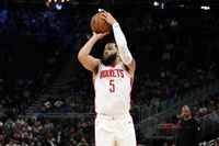 Houston Rockets Narrowly Miss Victory in Fiserv Forum Showdown