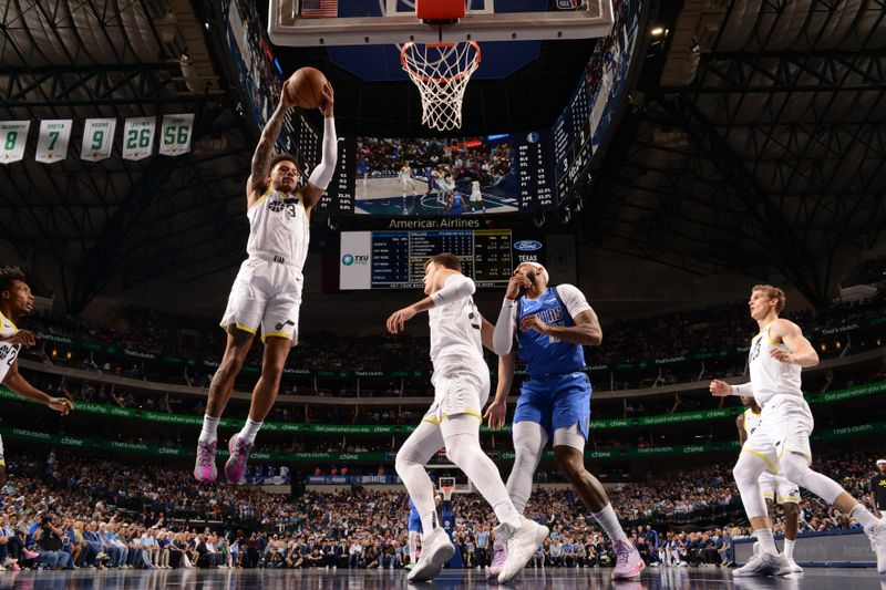 DALLAS, TX - OCTOBER 28: Keyonte George #3 of the Utah Jazz rebounds the ball during the game against the Dallas Mavericks on October 28, 2024 at American Airlines Center in Dallas, Texas. NOTE TO USER: User expressly acknowledges and agrees that, by downloading and or using this photograph, User is consenting to the terms and conditions of the Getty Images License Agreement. Mandatory Copyright Notice: Copyright 2024 NBAE (Photo by Glenn James/NBAE via Getty Images)