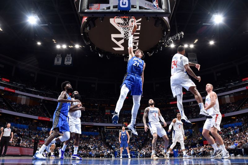 Clippers Edge Out Magic in a Close Encounter at Kia Center