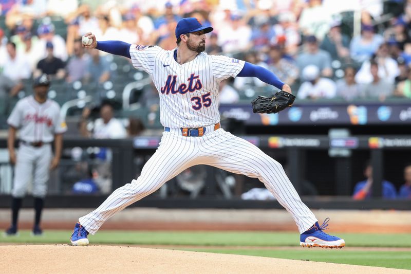 Jun 25, 2025; New York City, New York, USA;  New York Mets starting pitcher Clay Holmes (35) pitches in the first inning against the Atlanta Braves at Citi Field. Mandatory Credit: Wendell Cruz-Imagn Images