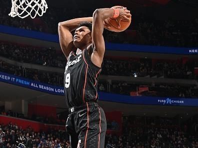 DETROIT, MI - NOVEMBER 5: Ausar Thompson #9 of the Detroit Pistons dunks the ball during the game against the Phoenix Suns on November 5, 2023 at Little Caesars Arena in Detroit, Michigan. NOTE TO USER: User expressly acknowledges and agrees that, by downloading and/or using this photograph, User is consenting to the terms and conditions of the Getty Images License Agreement. Mandatory Copyright Notice: Copyright 2023 NBAE (Photo by Chris Schwegler/NBAE via Getty Images)