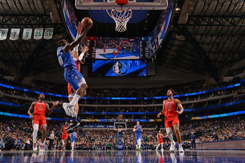 DALLAS, TX - JANUARY 13: Tim Hardaway Jr. #10 of the Dallas Mavericks shoots the ball during the game against the New Orleans Pelicans on January 13, 2024 at the American Airlines Center in Dallas, Texas. NOTE TO USER: User expressly acknowledges and agrees that, by downloading and or using this photograph, User is consenting to the terms and conditions of the Getty Images License Agreement. Mandatory Copyright Notice: Copyright 2024 NBAE (Photo by Glenn James/NBAE via Getty Images)