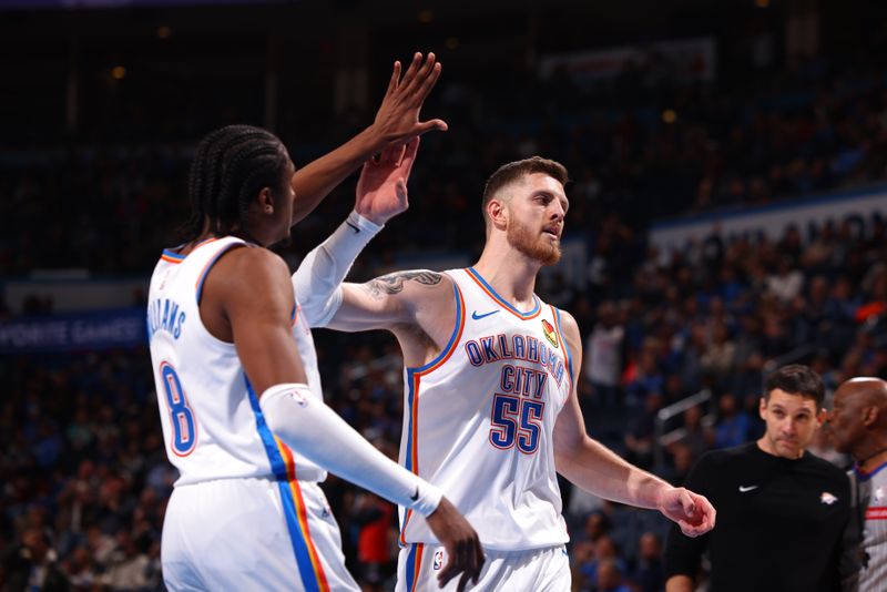 OKLAHOMA CITY, OK - NOVEMBER 20: Jalen Williams #8 high fives Isaiah Hartenstein #55 of the Oklahoma City Thunder during the game against the Portland Trail Blazers on November 20, 2024 at Paycom Center in Oklahoma City, Oklahoma. NOTE TO USER: User expressly acknowledges and agrees that, by downloading and or using this photograph, User is consenting to the terms and conditions of the Getty Images License Agreement. Mandatory Copyright Notice: Copyright 2024 NBAE (Photo by Zach Beeker/NBAE via Getty Images)