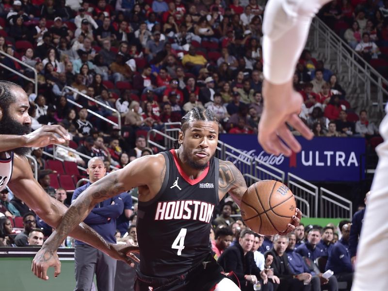 HOUSTON, TX - NOVEMBER 15: Jalen Green #4 of the Houston Rockets drives to the basket during the game against the LA Clippers during the Emirates NBA Cup game on November 15, 2024 at the Toyota Center in Houston, Texas. NOTE TO USER: User expressly acknowledges and agrees that, by downloading and or using this photograph, User is consenting to the terms and conditions of the Getty Images License Agreement. Mandatory Copyright Notice: Copyright 2024 NBAE (Photo by Logan Riely/NBAE via Getty Images)