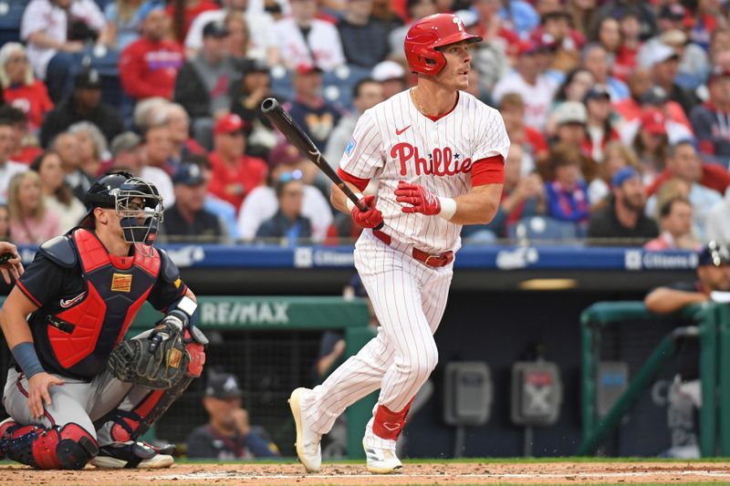 May 27, 2025; Philadelphia, Pennsylvania, USA; Philadelphia Phillies outfielder Max Kepler (17) huts an RBI double during the second inning against the Atlanta Braves at Citizens Bank Park. Mandatory Credit: Eric Hartline-Imagn Images