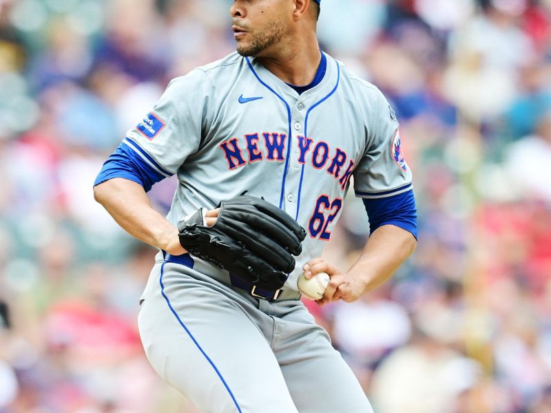 May 22, 2024; Cleveland, Ohio, USA; New York Mets starting pitcher Jose Quintana (62) throws a pitch during the first inning against the Cleveland Guardians at Progressive Field. Mandatory Credit: Ken Blaze-USA TODAY Sports
