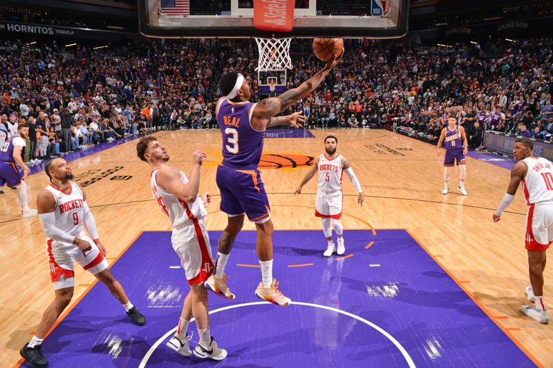 PHOENIX, AZ - MARCH 2: Bradley Beal #3 of the Phoenix Suns shoots the ball during the game against the Houston Rockets on March 2, 2024 at Footprint Center in Phoenix, Arizona. NOTE TO USER: User expressly acknowledges and agrees that, by downloading and or using this photograph, user is consenting to the terms and conditions of the Getty Images License Agreement. Mandatory Copyright Notice: Copyright 2024 NBAE (Photo by Barry Gossage/NBAE via Getty Images)