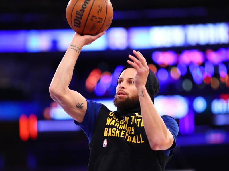 NEW YORK, NY - FEBRUARY 29: Stephen Curry #30 of the Golden State Warriors warms up before the game against the New York Knicks on January 29, 2024 at Madison Square Garden in New York City, New York.  NOTE TO USER: User expressly acknowledges and agrees that, by downloading and or using this photograph, User is consenting to the terms and conditions of the Getty Images License Agreement. Mandatory Copyright Notice: Copyright 2024 NBAE  (Photo by David L. Nemec/NBAE via Getty Images)