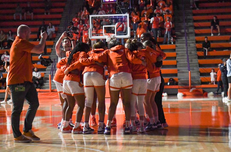 Nov 17, 2022; Clemson, South Carolina, USA; Clemson team huddles before tipoff with South Carolina Gamecocks at Littlejohn Coliseum. Mandatory Credit: Ken Ruinard-USA TODAY Sports