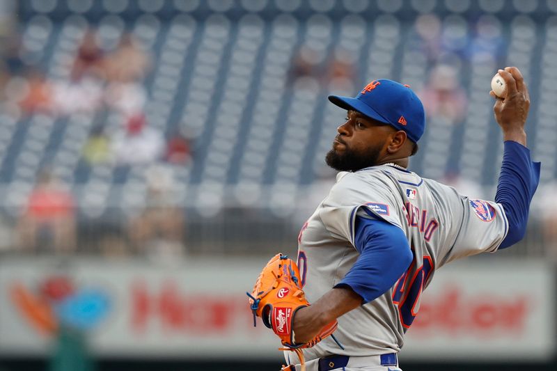 Jun 5, 2024; Washington, District of Columbia, USA; New York Mets starting pitcher Luis Severino (40) pitches against the Washington Nationals during the third inning at Nationals Park. Mandatory Credit: Geoff Burke-USA TODAY Sports