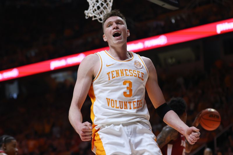 Jan 20, 2024; Knoxville, Tennessee, USA; Tennessee Volunteers guard Dalton Knecht (3) reacts after dunking the ball against the Alabama Crimson Tide during the second half at Thompson-Boling Arena at Food City Center. Mandatory Credit: Randy Sartin-USA TODAY Sports