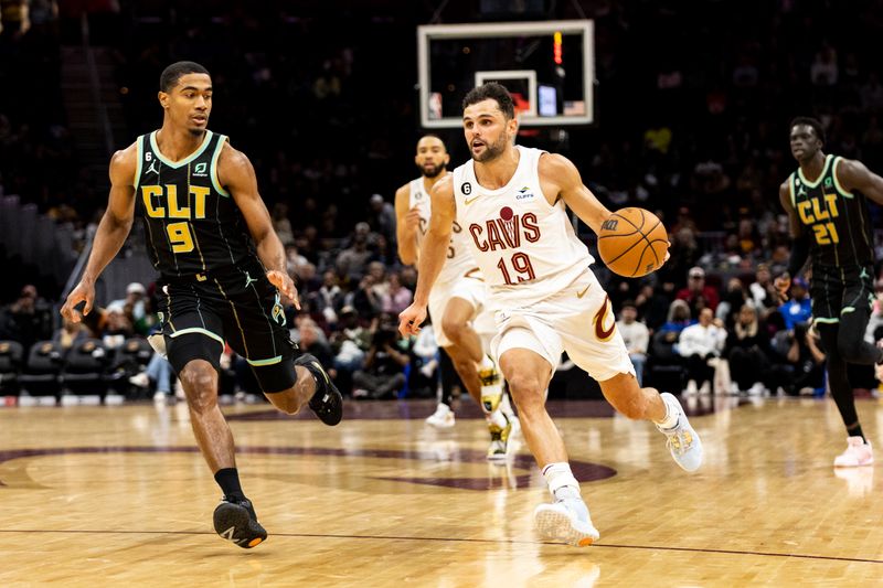 CLEVELAND, OH - APRIL 09: Raul Neto #19 of the Cleveland Cavaliers charges the basket during the game against the Charlotte Hornets at Rocket Mortgage Fieldhouse on April 9, 2023 in Cleveland, Ohio. The Hornets beat the Cavaliers 106-95. NOTE TO USER: User expressly acknowledges and agrees that, by downloading and/or using this Photograph, user is consenting to the terms and conditions of the Getty Images License Agreement. (Photo by Lauren Leigh Bacho/Getty Images)