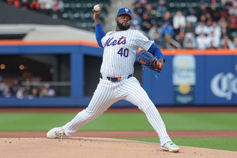 May 12, 2024; New York City, New York, USA; New York Mets starting pitcher Luis Severino (40) delivers a pitch during the first inning against the Atlanta Braves at Citi Field. Mandatory Credit: Vincent Carchietta-USA TODAY Sports