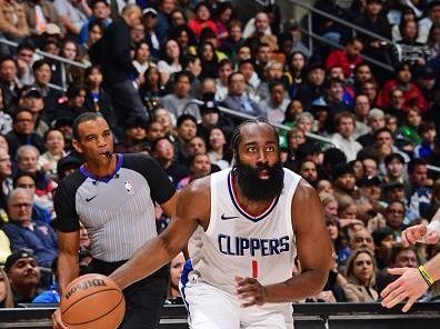 LOS ANGELES, CA - DECEMBER 14: James Harden #1 of the LA Clippers dribbles the ball during the game against the Golden State Warriors on December 14, 2023 at Crypto.Com Arena in Los Angeles, California. NOTE TO USER: User expressly acknowledges and agrees that, by downloading and/or using this Photograph, user is consenting to the terms and conditions of the Getty Images License Agreement. Mandatory Copyright Notice: Copyright 2023 NBAE (Photo by Adam Pantozzi/NBAE via Getty Images)