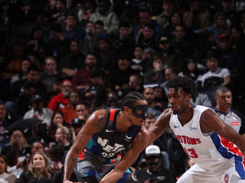 BROOKLYN, NY - APRIL 6: Nicolas Claxton #33 of the Brooklyn Nets handles the ball during the game against the Detroit Pistons on April 6, 2024 at Barclays Center in Brooklyn, New York. NOTE TO USER: User expressly acknowledges and agrees that, by downloading and or using this Photograph, user is consenting to the terms and conditions of the Getty Images License Agreement. Mandatory Copyright Notice: Copyright 2024 NBAE (Photo by Nathaniel S. Butler/NBAE via Getty Images)