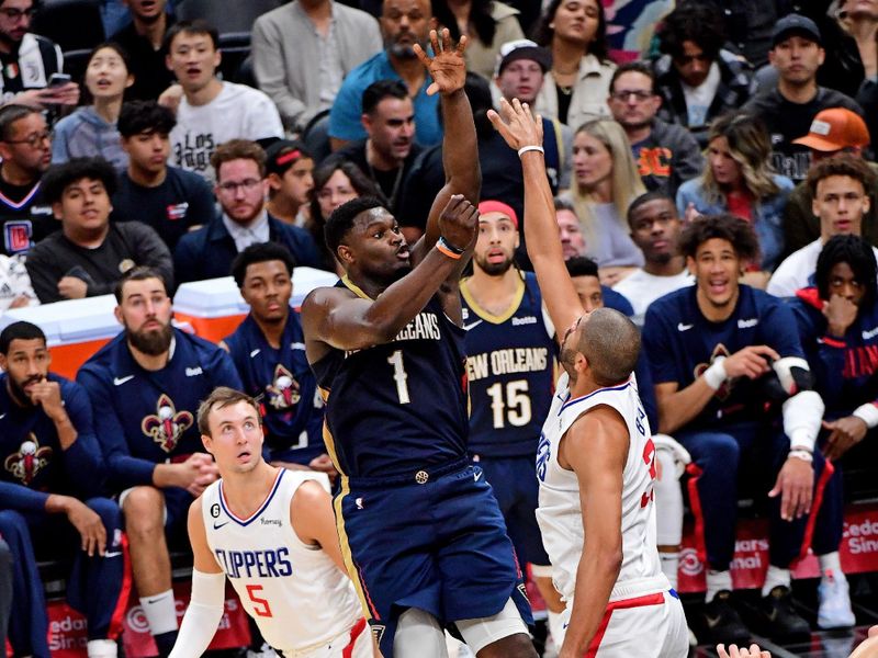 LOS ANGELES, CA - OCTOBER 30: Zion Williamson #1 of the New Orleans Pelicans shoots the ball against the LA Clippers on October 30, 2022 at Crypto.Com Arena in Los Angeles, California. NOTE TO USER: User expressly acknowledges and agrees that, by downloading and/or using this Photograph, user is consenting to the terms and conditions of the Getty Images License Agreement. Mandatory Copyright Notice: Copyright 2022 NBAE (Photo by Adam Pantozzi/NBAE via Getty Images)