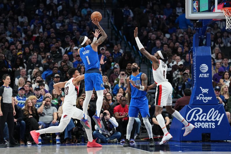 DALLAS, TX - JANUARY 5: Jaden Hardy #1 of the Dallas Mavericks shoots the ball during the game against the Portland Trail Blazers on January 5, 2024 at the American Airlines Center in Dallas, Texas. NOTE TO USER: User expressly acknowledges and agrees that, by downloading and or using this photograph, User is consenting to the terms and conditions of the Getty Images License Agreement. Mandatory Copyright Notice: Copyright 2024 NBAE (Photo by Glenn James/NBAE via Getty Images)