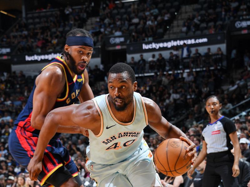 SAN ANTONIO, TX - MARCH 30: Harrison Barnes #40 of the San Antonio Spurs drives to the basket during the game against the Golden State Warriors on March 30, 2025 at the Frost Bank Center in San Antonio, Texas. NOTE TO USER: User expressly acknowledges and agrees that, by downloading and or using this photograph, user is consenting to the terms and conditions of the Getty Images License Agreement. Mandatory Copyright Notice: Copyright 2025 NBAE (Photos by Michael Gonzales/NBAE via Getty Images)