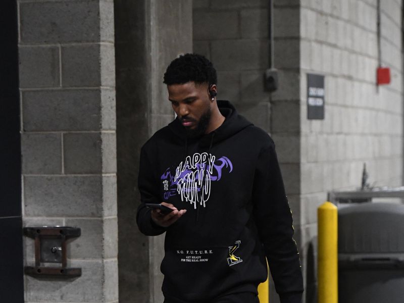 LOS ANGELES, CA - MARCH 8: Malik Beasley #5 of the Milwaukee Bucks arrives to the arena before the game against the Los Angeles Lakers on March 8, 2024 at Crypto.Com Arena in Los Angeles, California. NOTE TO USER: User expressly acknowledges and agrees that, by downloading and/or using this Photograph, user is consenting to the terms and conditions of the Getty Images License Agreement. Mandatory Copyright Notice: Copyright 2024 NBAE (Photo by Andrew D. Bernstein/NBAE via Getty Images)