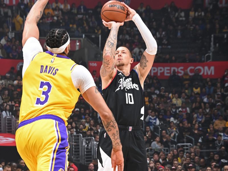 Lakers Edge Out Clippers in a Battle for Los Angeles Supremacy at Crypto.com Arena