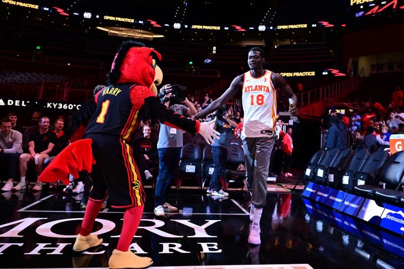 ATLANTA, GA - OCTOBER 16: The Atlanta Hawks Open Practice on October 16, 2024 at State Farm Arena in Atlanta, Georgia.  NOTE TO USER: User expressly acknowledges and agrees that, by downloading and/or using this Photograph, user is consenting to the terms and conditions of the Getty Images License Agreement. Mandatory Copyright Notice: Copyright 2024 NBAE (Photo by Adam Hagy/NBAE via Getty Images)