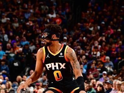 PHOENIX, AZ - NOVEMBER 15: Jordan Goodwin #0 of the Phoenix Suns dribbles the ball during the game against the Minnesota Timberwolves on November 15, 2023 at Footprint Center in Phoenix, Arizona. NOTE TO USER: User expressly acknowledges and agrees that, by downloading and or using this photograph, user is consenting to the terms and conditions of the Getty Images License Agreement. Mandatory Copyright Notice: Copyright 2023 NBAE (Photo by Barry Gossage/NBAE via Getty Images)