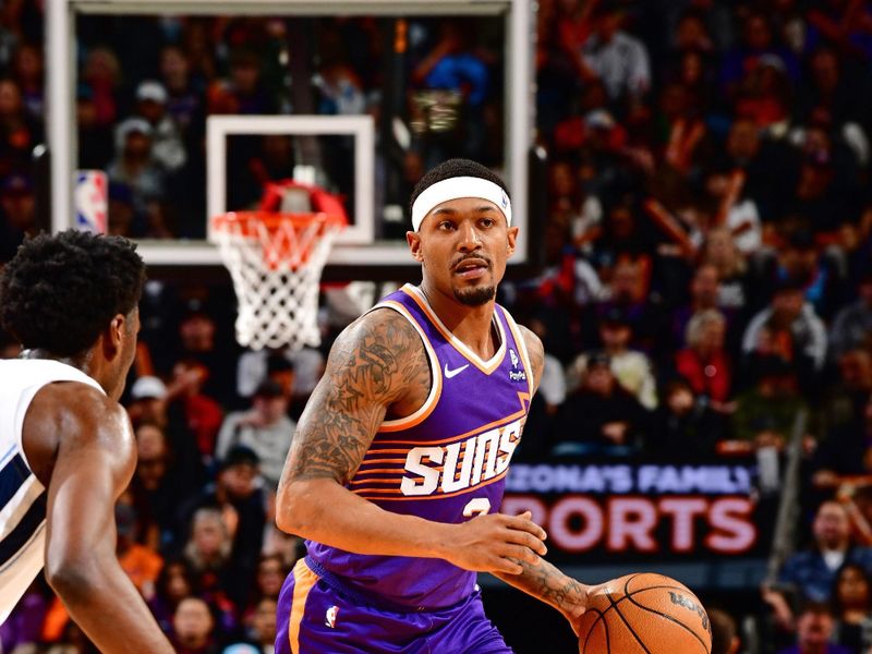 PHOENIX, AZ - JANUARY 7: Bradley Beal #3 of the Phoenix Suns dribbles the ball during the game against the Memphis Grizzlies on January 7, 2024 at Footprint Center in Phoenix, Arizona. NOTE TO USER: User expressly acknowledges and agrees that, by downloading and or using this photograph, user is consenting to the terms and conditions of the Getty Images License Agreement. Mandatory Copyright Notice: Copyright 2024 NBAE (Photo by Barry Gossage/NBAE via Getty Images)