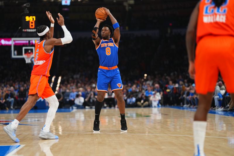 OKLAHOMA CITY, OK - JANUARY 3: OG Anunoby #8 of the New York Knicks shoots the ball during the game against the Oklahoma City Thunder  on January 3, 2025 at Paycom Center in Oklahoma City, Oklahoma. NOTE TO USER: User expressly acknowledges and agrees that, by downloading and or using this photograph, User is consenting to the terms and conditions of the Getty Images License Agreement. Mandatory Copyright Notice: Copyright 2025 NBAE (Photo by Cooper Neill/NBAE via Getty Images)