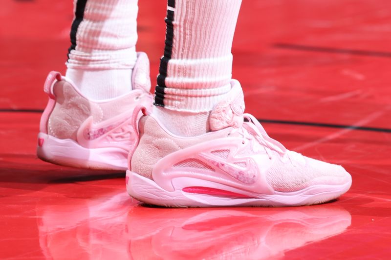 CHICAGO, IL - FEBRUARY 26: The sneakers worn by Deni Avdija #9 of the Washington Wizards during the game against the Chicago Bulls on February 26, 2023 at United Center in Chicago, Illinois. NOTE TO USER: User expressly acknowledges and agrees that, by downloading and or using this photograph, User is consenting to the terms and conditions of the Getty Images License Agreement. Mandatory Copyright Notice: Copyright 2023 NBAE (Photo by Jeff Haynes/NBAE via Getty Images)